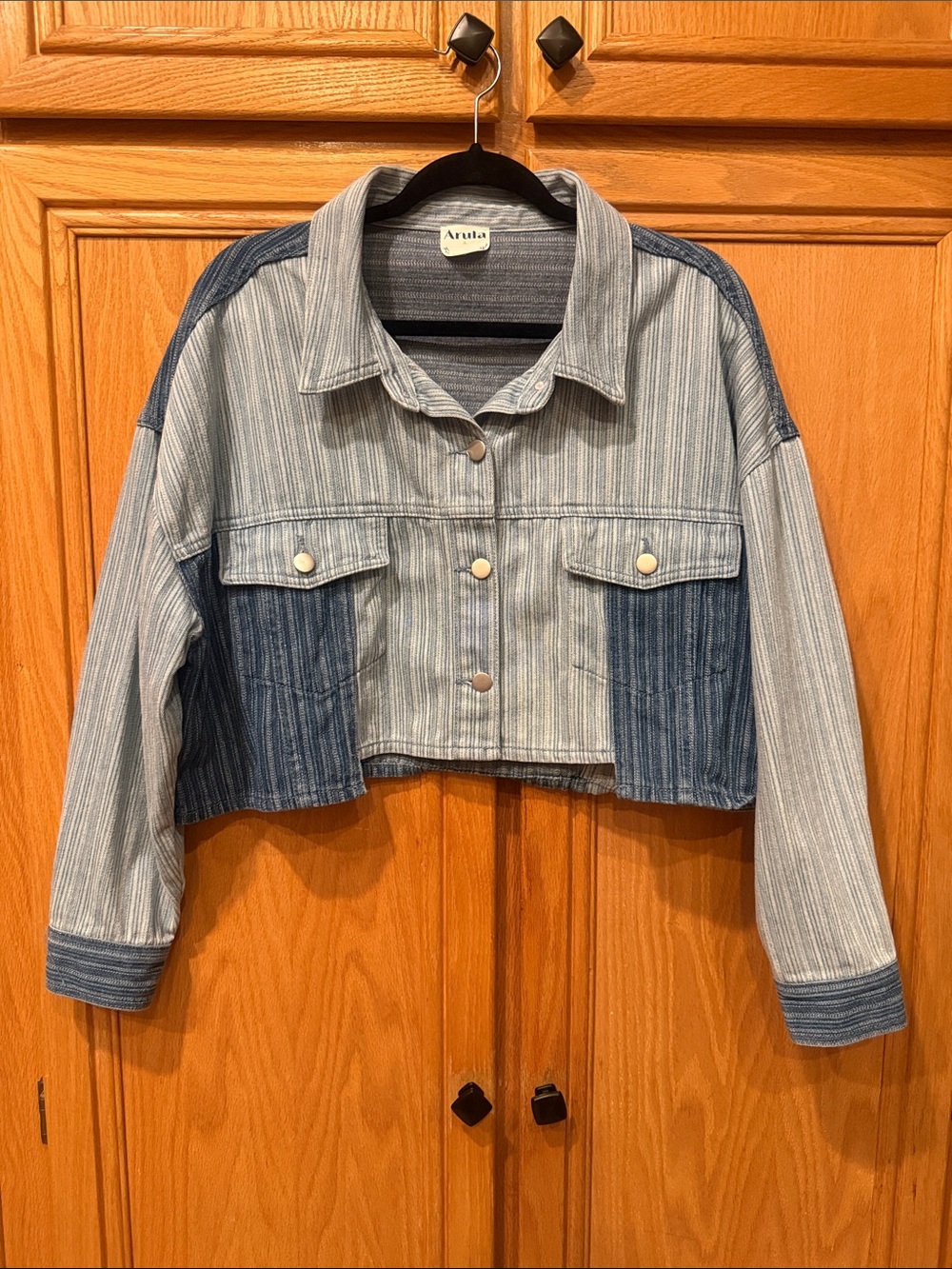 ARULA Two-Tone Light and Medium Blue Cropped Denim Jacket